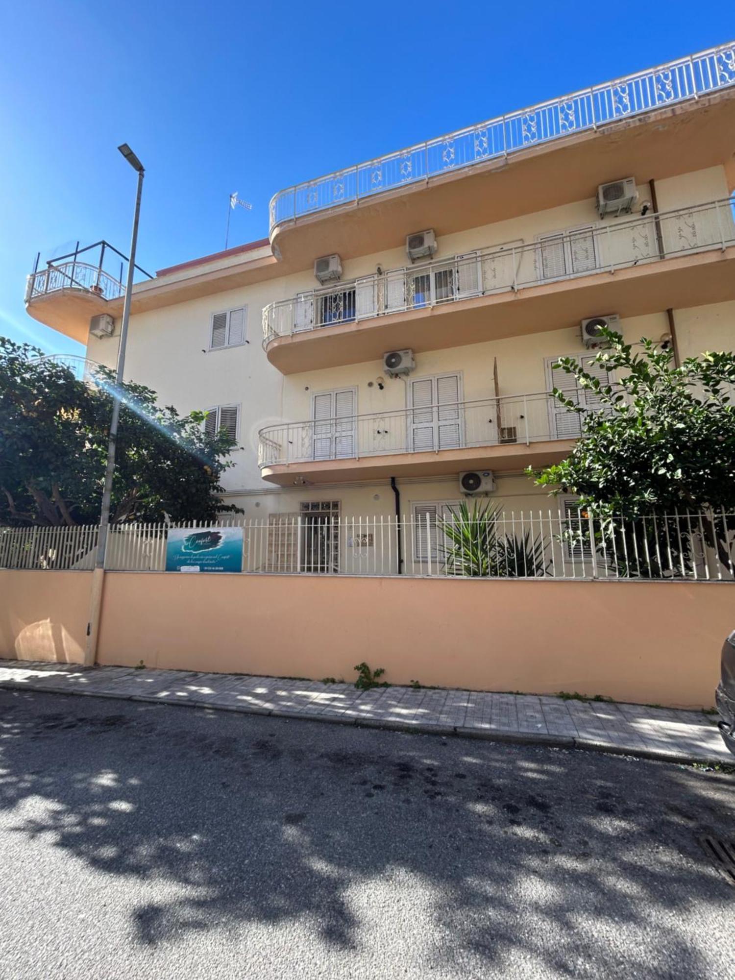 B&B Confort Reggio di Calabria Exterior foto